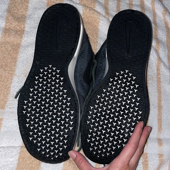 Nike Air Janoski Shoes - Picture 4 of 6